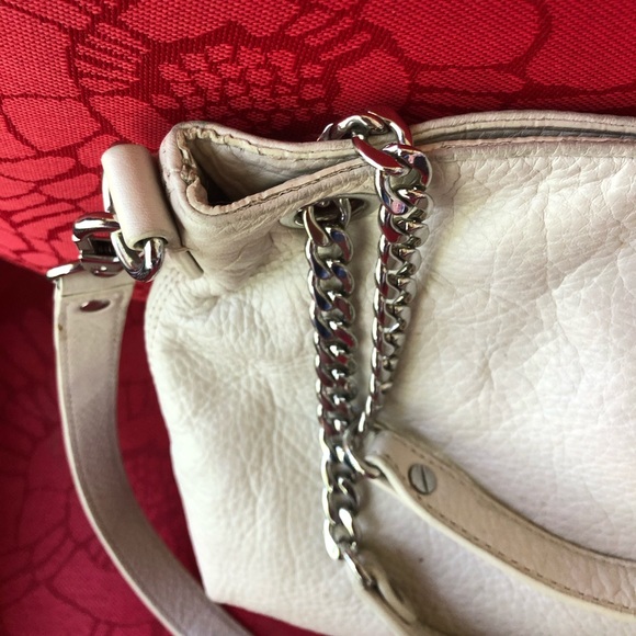 Michael Kors- White Leather Crossbody - Picture 3 of 10